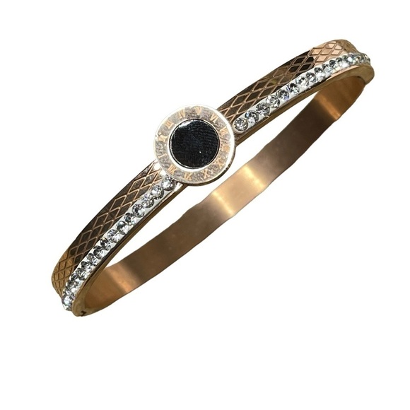 Roman numeral CZ bracelet NWOT - Picture 2 of 5